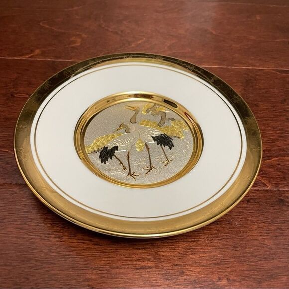 Japanese Chokin Hamilton Collection Pine & Crane New Year's Day Plate No. 2023MH - Picture 3 of 10